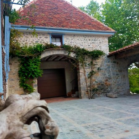 Entre Galets Appartement Sauveterre-de-Bearn Buitenkant foto